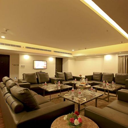 Goutham Grand Hotel Tenali Esterno foto
